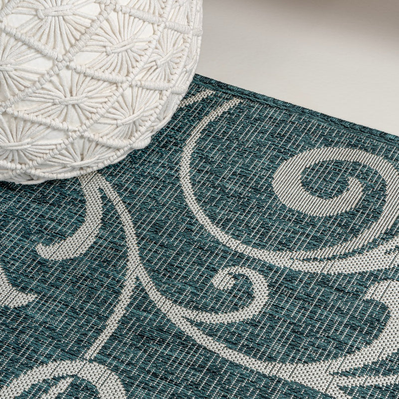 Maribel Traditional Classic All-Over Scroll Area Rug