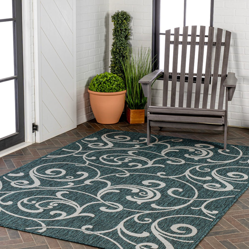 Maribel Traditional Classic All-Over Scroll Area Rug