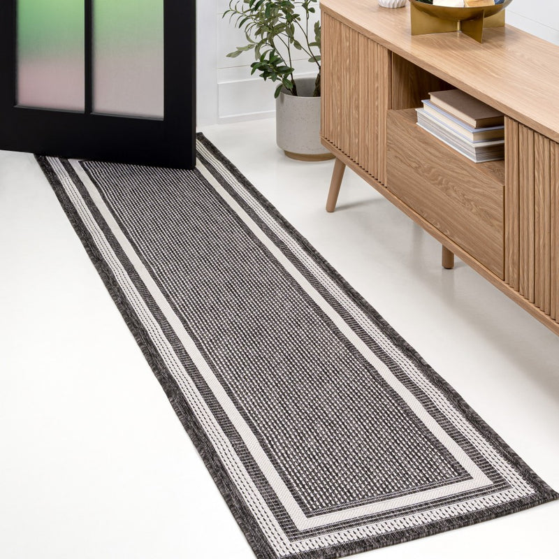 Dover Classic 3-Stripe Border Indoor/Outdoor Area Rug