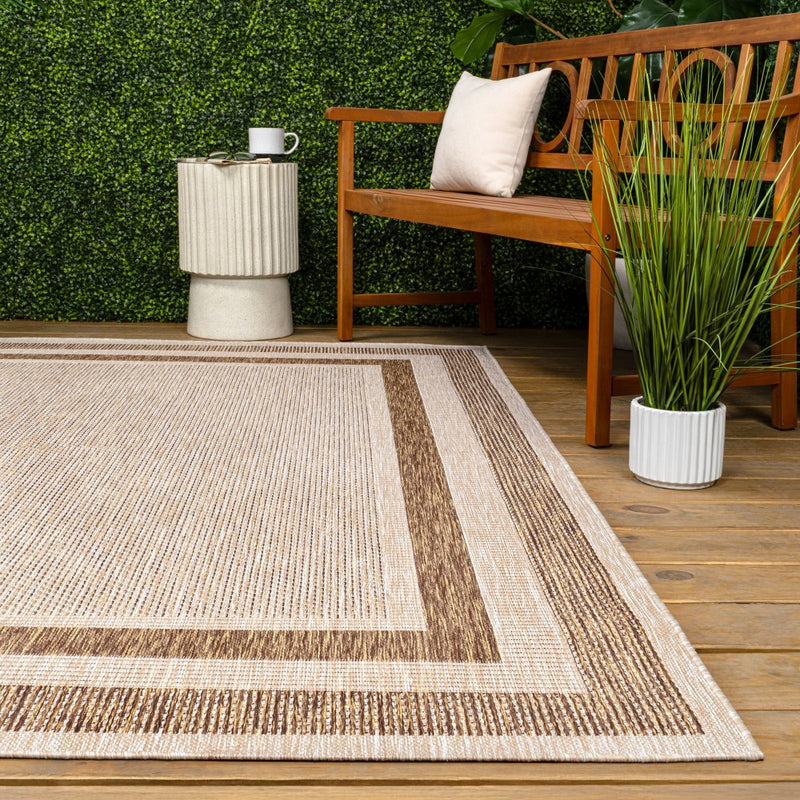 Dover Classic 3-Stripe Border Indoor/Outdoor Area Rug