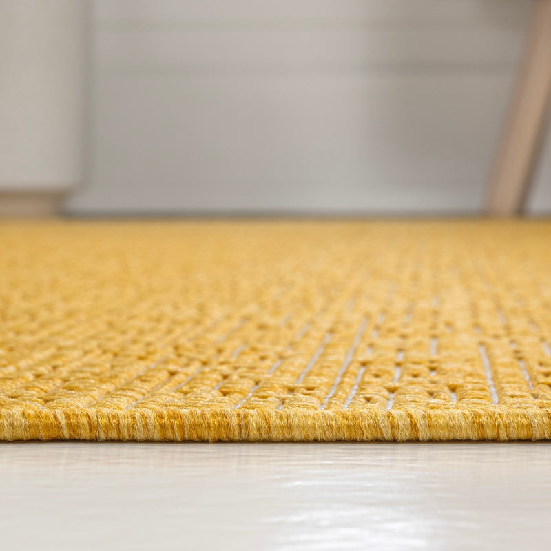 Alda Modern Minimalist Mingled Solid Indoor/Outdoor Area Rug