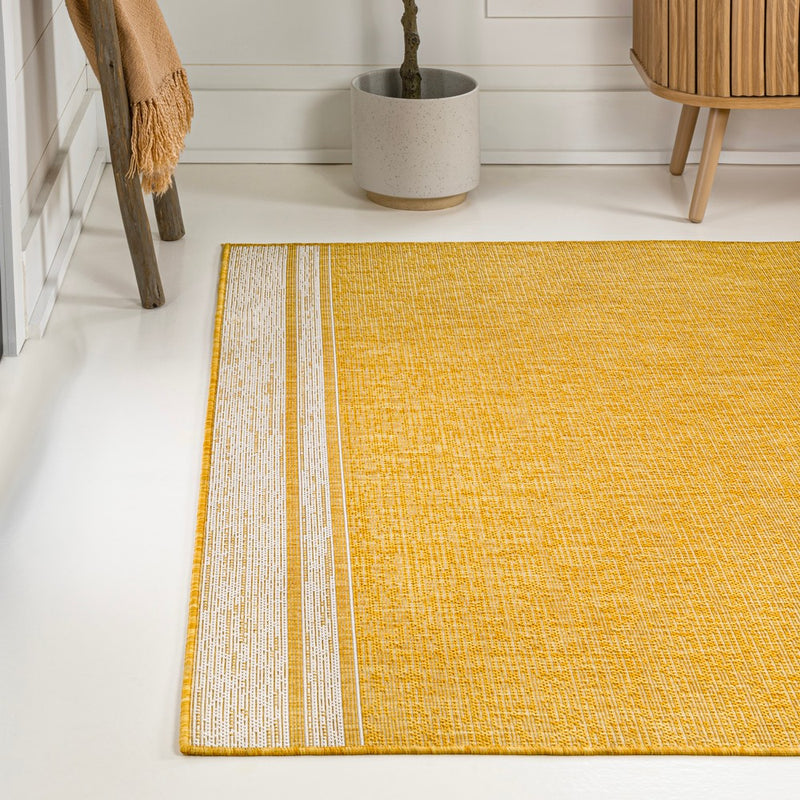 Alda Modern Minimalist Mingled Solid Indoor/Outdoor Area Rug