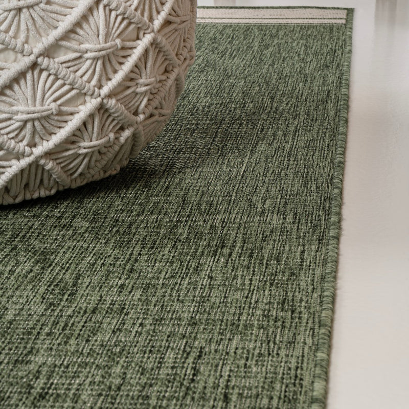 Alda Modern Minimalist Mingled Solid Indoor/Outdoor Area Rug