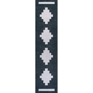 Adriel Geometric Tribal Medallion Machine-washable Area Rug