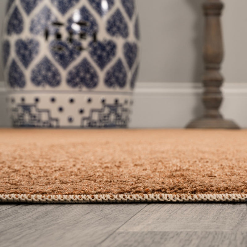 Twyla Classic Solid Low-Pile Machine-Washable Area Rug