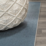 Twyla Classic Solid Low-Pile Machine-Washable Area Rug