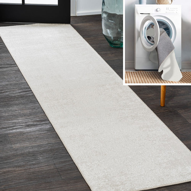Twyla Classic Solid Low-Pile Machine-Washable Area Rug