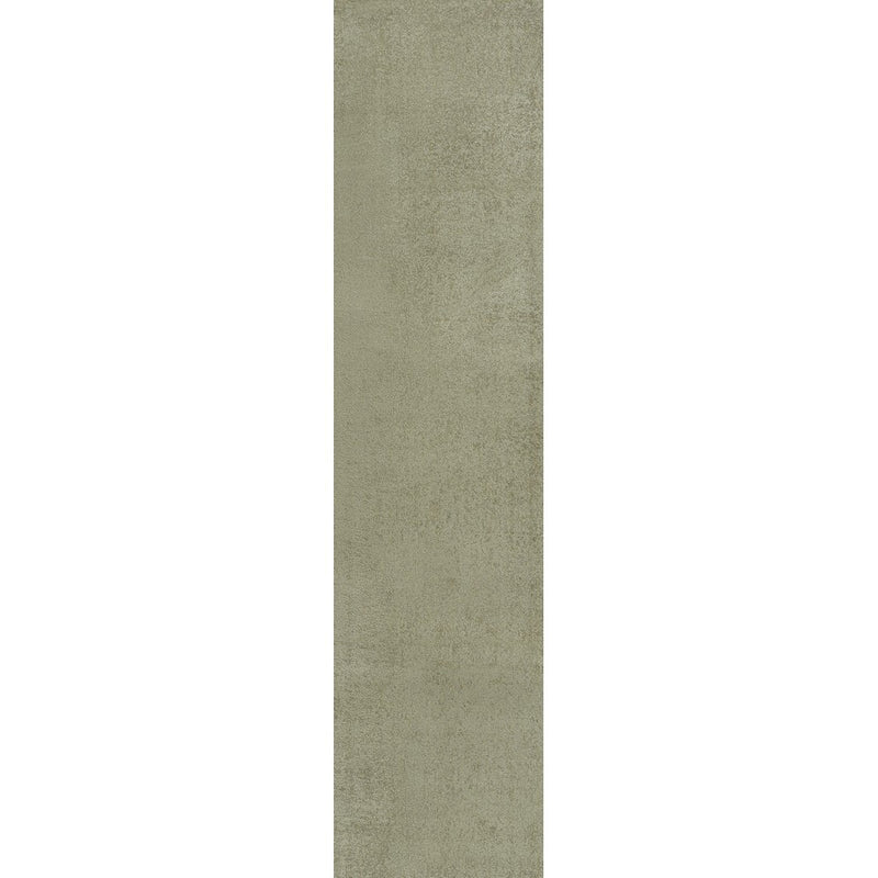 Twyla Classic Solid Low-Pile Machine-Washable Area Rug