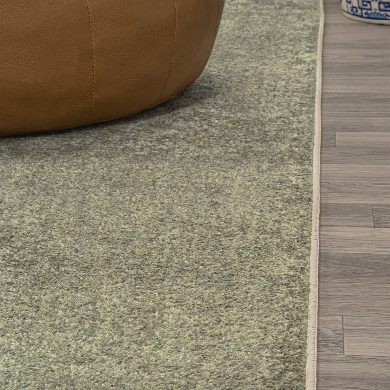 Twyla Classic Solid Low-Pile Machine-Washable Area Rug