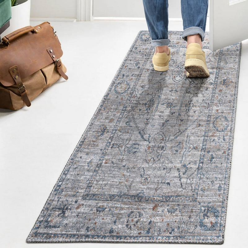 Brandy Rustic Border Low-Pile Machine-Washable Area Rug