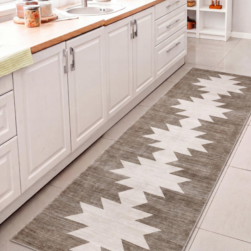 Peyton Minimalist Geometric Totem Non-slip Machine-washable Area Rug